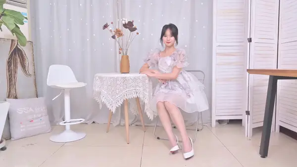短片 NO.373 小芙 法式碎花连衣裙 - SSA丝社